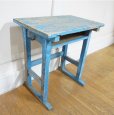 画像1:  古い木　アンティーク　ブルーペインティング　作業台　サイドテーブル　机　デスク　ガーデニングアイテム　飾り棚 (1)