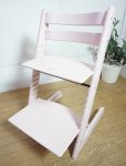 画像1: 北欧　ノルウェー　STOKKE ストッケ　Tripp Trapp Chair トリップトラップチェア　成長する椅子　子供から大人まで！　ダイニング　学習椅子　デスクチェア　高さ調節機能　子供椅子　キッズチェア　ベビーチェア　ピンク色 (1)