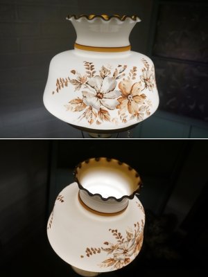 画像11: 西洋　クラシカル　古いアンティーク　1灯　フロアライト　アイアン　ゴールド色　乳白ガラス　スタンドライト　照明　オイルランプ風　英国　洋館　カフェ