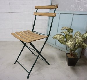 画像2: フランス　ヴィンテージ　フォールディングチェア　サイドチェア　ディスプレイ　ガーデン　折り畳み　椅子　アイアン　天然木　カントリー　シールあり　(1)