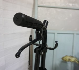 画像9: 5段階調整　軽量介護　ローラーステッカー　ステッキ 杖　車輪付き　高さ調節　ハンドルレール　ブレーキレバー　歩行補助　福祉　自立式　手すり感覚で使用できる　1.8KG　日本　京都製