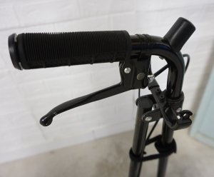 画像7: 5段階調整　軽量介護　ローラーステッカー　ステッキ 杖　車輪付き　高さ調節　ハンドルレール　ブレーキレバー　歩行補助　福祉　自立式　手すり感覚で使用できる　1.8KG　日本　京都製