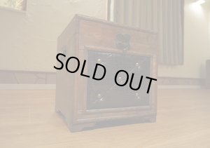 画像1: フェイクレザー　鋲打ち　ボタン留め　ヴィンテージ　収納　ケース　スツール　椅子　ＢＯＸ　道具箱　宝箱　道具入れ　小物入れ　キャビネット　椅子　イス　スツール　
