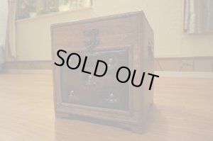 画像4: フェイクレザー　鋲打ち　ボタン留め　ヴィンテージ　収納　ケース　スツール　椅子　ＢＯＸ　道具箱　宝箱　道具入れ　小物入れ　キャビネット　椅子　イス　スツール　