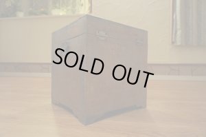 画像7: フェイクレザー　鋲打ち　ボタン留め　ヴィンテージ　収納　ケース　スツール　椅子　ＢＯＸ　道具箱　宝箱　道具入れ　小物入れ　キャビネット　椅子　イス　スツール　