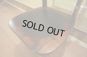 画像4: 古民家風　欅材　ケヤキ　座繰り　サイドチェア　ダイニングチェア　椅子　イス　民芸家具　１脚出品　在庫２脚　(2)