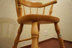 画像9: 飛騨産業　☆名作家具☆　キツツキ　穂高 ベビーチェア　チャイルドチェア　子供椅子　ナラ材　楢材　オーク材　無垢材　ヴィンテージ　アンティーク　6.6万