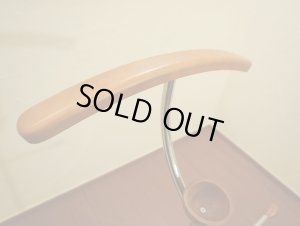 画像5: ポストモダン　ミッドセンチュリー　ヴィンテージ　スーツスタンド　ハンガーラック　コートハンガー　洋服掛け　バレットスタンド　チェリー材 × アイアン　ディスプレイ　店舗什器　スペースエイジ　北欧　ビンテージ