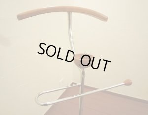 画像3: ポストモダン　ミッドセンチュリー　ヴィンテージ　スーツスタンド　ハンガーラック　コートハンガー　洋服掛け　バレットスタンド　チェリー材 × アイアン　ディスプレイ　店舗什器　スペースエイジ　北欧　ビンテージ