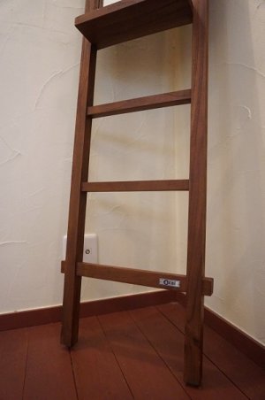 画像8: オールドチーク　無垢材　壁掛け　ラダーラック　メイクアップ　ミラー　姿見　鏡　ハンガースタンド　スタンドミラー　洋服掛け　梯子　ディスプレイ　リゾート　ホテル　店舗什器　オリエンタル　カフェ　アジアン