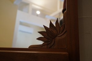 画像4: オールドチーク　無垢材　壁掛け　ラダーラック　メイクアップ　ミラー　姿見　鏡　ハンガースタンド　スタンドミラー　洋服掛け　梯子　ディスプレイ　リゾート　ホテル　店舗什器　オリエンタル　カフェ　アジアン