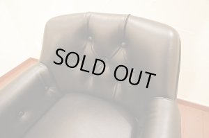 画像7: ボタン留め　ブラック　ロビーチェア　ラウンジ　応接　アームチェア　回転椅子　イス　ディスプレイ　店舗什器　スペースエイジ　レトロ　カフェ　喫茶