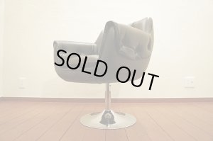 画像3: ボタン留め　ブラック　ロビーチェア　ラウンジ　応接　アームチェア　回転椅子　イス　ディスプレイ　店舗什器　スペースエイジ　レトロ　カフェ　喫茶