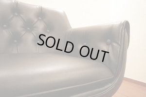 画像9: ボタン留め　ブラック　ロビーチェア　ラウンジ　応接　アームチェア　回転椅子　イス　ディスプレイ　店舗什器　スペースエイジ　レトロ　カフェ　喫茶