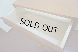 画像14: SWITCH スウィッチ　Oslo 4 Step　チーク材 × マホガニー材　4ドロワー　トール チェスト　収納棚　箪笥　サイドボード　引き出し　北欧　ミッドセンチュリー　カフェ　レトロ　ヴィンテージテイスト　廃番品