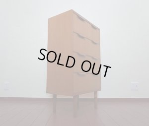 画像4: SWITCH スウィッチ　Oslo 4 Step　チーク材 × マホガニー材　4ドロワー　トール チェスト　収納棚　箪笥　サイドボード　引き出し　北欧　ミッドセンチュリー　カフェ　レトロ　ヴィンテージテイスト　廃番品