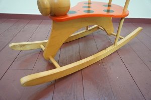 画像9: 東欧　チェコ製　木製　玩具　キッズチェア　子供椅子　チャイルドチェア　ベビーチェア　イス　遊具　乗り物　ロッキングチェア　てんとう虫
