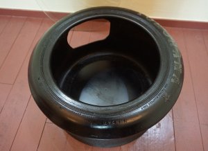 画像3: レーシングタイヤ　★ YOKOHAMA  ヨコハマ ★　F1 F2 F3    ガラストップ　サイドテーブル　ラウンドテーブル　飾り棚　台　シェルフ　ディスプレイ　ガレージ　店舗什器