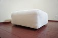画像2: cassina カッシーナ モデル271 羽毛 フェザー入り MEX CUBE メックスキューブ ソファ オットマン スツール ピエロ・リッソーニ 在庫2つ　(1)