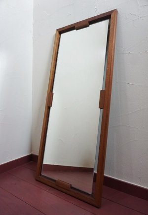 画像1: 北欧　ミッドセンチュリー　ヴィンテージ　チーク材　壁掛け　ミラー　鏡　ディスプレイ