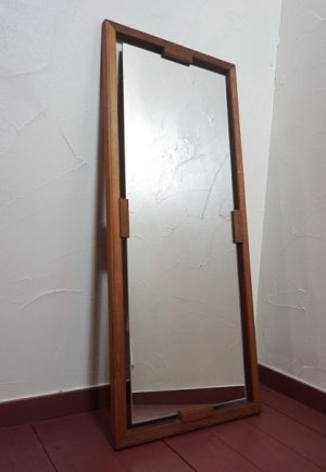 画像2: 北欧　ミッドセンチュリー　ヴィンテージ　ビンテージ　チーク材　無垢材　壁掛け　鏡　姿見　ディスプレイ　ウォールミラー　カフェ　店舗什器