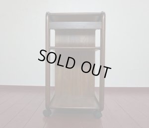 画像10: ヴィンテージ　チーク材　ワゴン　テーブル　スライド天板　キャスター　オープン　シェルフ　飾り棚　収納　台　サイドテーブル