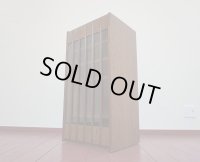 ヴィンテージ　ガラス扉　キャビネット　シェルフ　収納棚　飾り棚　本棚　北欧スタイル　レトロ　モダン　