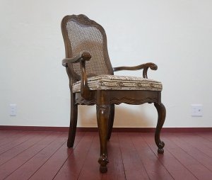 画像3: 西洋　クラシカル　英国　アンティーク調　アームチェア　ダイニングチェア　サロンチェア　洋館　猫脚　彫刻　椅子　イス　1脚出品　在庫2脚　(1)