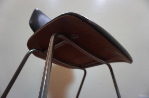 画像13: 希少　古き良き時代　ミッドセンチュリー　ヴィンテージ　剣持勇　天童木工　チェア　椅子　イス　チーク材　×　合皮　黒　ブラック　当時物　レトロ　カフェ　1脚出品　在庫3脚　(3)