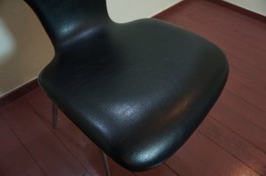 画像9: 希少　古き良き時代　ミッドセンチュリー　ヴィンテージ　剣持勇　天童木工　チェア　椅子　イス　チーク材　×　合皮　黒　ブラック　当時物　レトロ　カフェ　1脚出品　在庫3脚　(4)