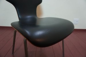 画像8: 希少　古き良き時代　ミッドセンチュリー　ヴィンテージ　剣持勇　天童木工　チェア　椅子　イス　チーク材　×　合皮　黒　ブラック　当時物　レトロ　カフェ　1脚出品　在庫3脚　(2)