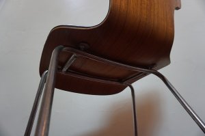 画像15: 希少　古き良き時代　ミッドセンチュリー　ヴィンテージ　剣持勇　天童木工　チェア　椅子　イス　チーク材　×　合皮　黒　ブラック　当時物　レトロ　カフェ　1脚出品　在庫3脚　(4)