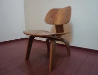 【展示美品】　Eams イームズ 初期作品　ミッドセンチュリー　LCW　Lounge Chair Wood　イージーチェア　ラウンジチェア　ウォールナット材　椅子　イス　北欧モダン　在庫4脚　(4)