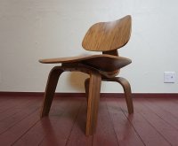 【展示美品】　Eams イームズ 初期作品　ミッドセンチュリー　LCW　イージーチェア　ラウンジチェア　ウォールナット材　椅子　イス　北欧モダン　在庫4脚　(1)