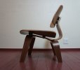 画像9: 【展示美品】　Eams イームズ 初期作品　ミッドセンチュリー　LCW　イージーチェア　ラウンジチェア　ウォールナット材　椅子　イス　北欧モダン　在庫4脚　(1) (9)