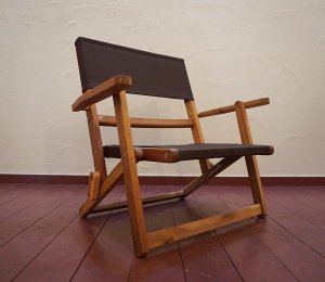 画像2: 北欧モダン　カントリー　フォールディングチェア　折り畳み椅子　ローチェア　アームチェア　アウトドア　ガーデンチェア　デッキチェア　ブラウン色　在庫2脚　(2)