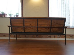 画像10: 【 美品 】　北欧モダン　ヴィンテージ調　天然木 × 鉄脚 アイアン　長椅子　ベンチ　チェア　3Pソファ　3シーター　3人掛け　フレンチ調　西海岸style