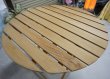 画像5: フランス　ヴィンテージ　フォールディング　ディスプレイ　ガーデン　丸テーブル　ラウンドテーブル　棚　台　ディスプレイ　折り畳み　折り脚　天然木 　カントリー   (5)