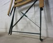 画像10: 古い木　フランス　ヴィンテージ　アイアン　フォールディングチェア　サイドチェア　アームチェア　ディスプレイ　ガーデン　折り畳み　椅子　カントリー　(2) (10)