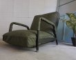 画像3: 北欧モダン　リクライニング　1Pソファ　アームソファ　モスグリーン　フェイクレザー　展示品 　背もたれ可動　寝椅子　リラクゼーション　イージーチェア　ハイバック　椅子　イス　西海岸style  (3)