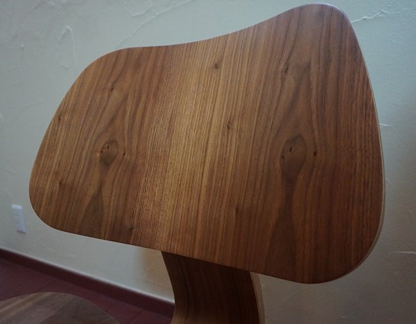 画像6: 【展示美品】　Eams イームズ 初期作品　ミッドセンチュリー　LCW　イージーチェア　ラウンジチェア　ウォールナット材　椅子　イス　北欧モダン　在庫4脚　(4) (6)