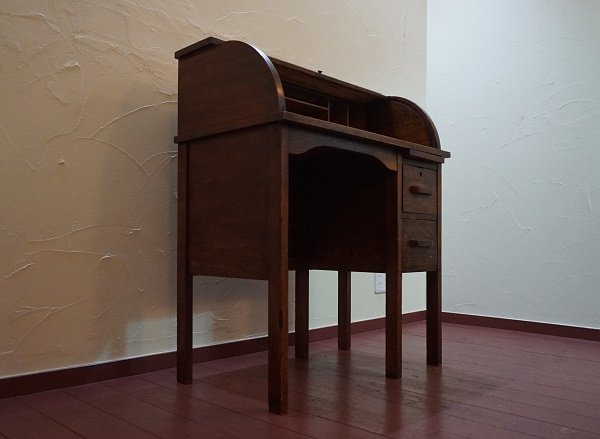 画像2: イギリスアンティーク　英国アンティーク　1900〜1920年代頃　ロールトップ　蛇腹　片袖　クラシック　ティングビューロ　デスク　書斎机　作業台　ディスプレイ　オーク材 (2)