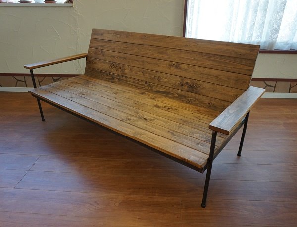 画像8: 【 美品 】　北欧モダン　ヴィンテージ調　天然木 × 鉄脚 アイアン　長椅子　ベンチ　チェア　3Pソファ　3シーター　3人掛け　フレンチ調　西海岸style (8)
