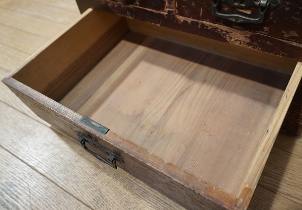 古き良き時代家具】 日本 アンティーク 小引出し チェスト 収納 箪笥