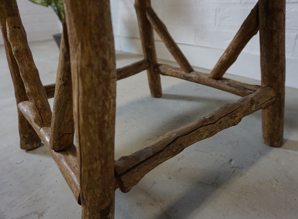 古い木 アンティーク 飾り台 スツール 椅子 イス チェア 棚 台 