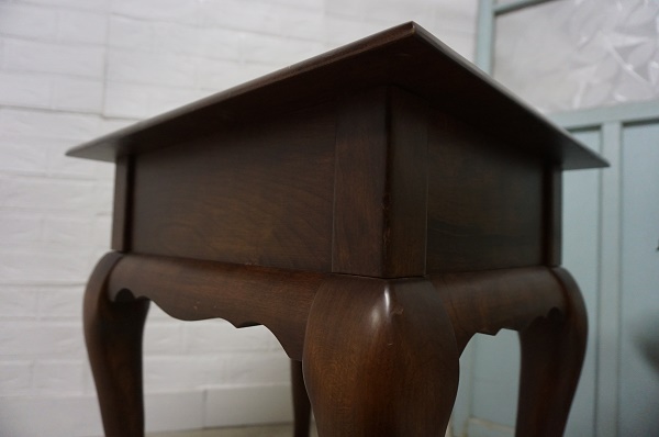 西洋 クラシカル 猫脚 サイドテーブル チェスト コンソール 棚 飾り台